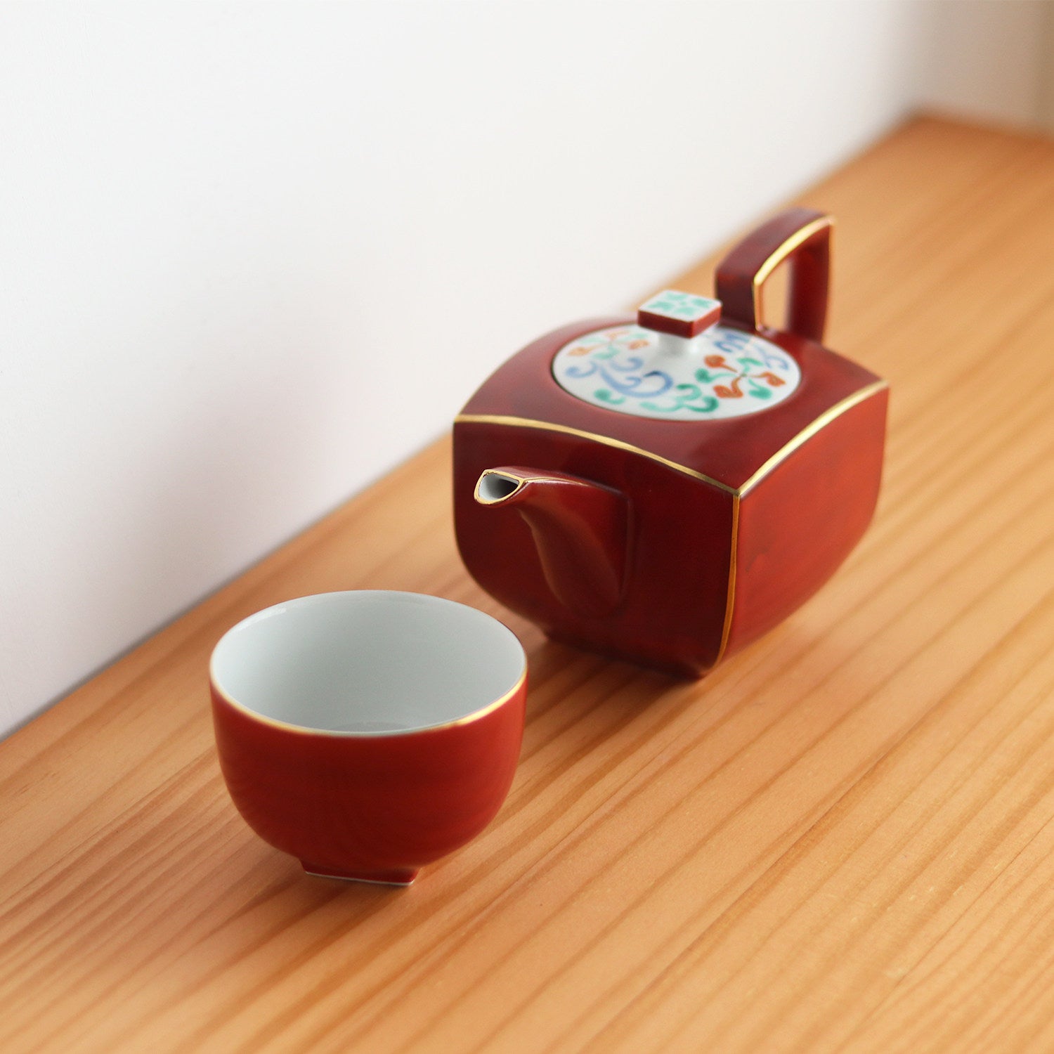 Japanese Mino Ware Aka-e Vermilion Teapot & Cup Set