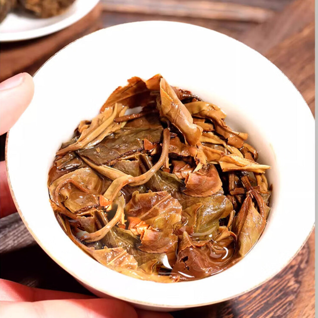 Honey-Sweet Ancient Tree White Tea Balls