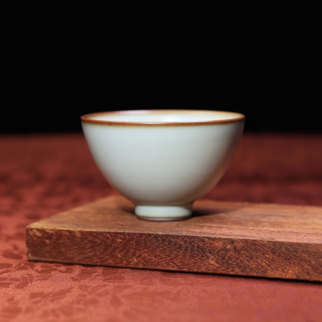 Four Seasons Collection – Winter Zun Cup in Moon White (Harmony)