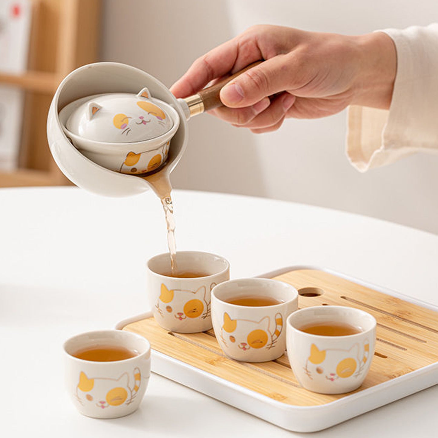 Maneki Neko Lucky Cat Rotating Gongfu Tea Set