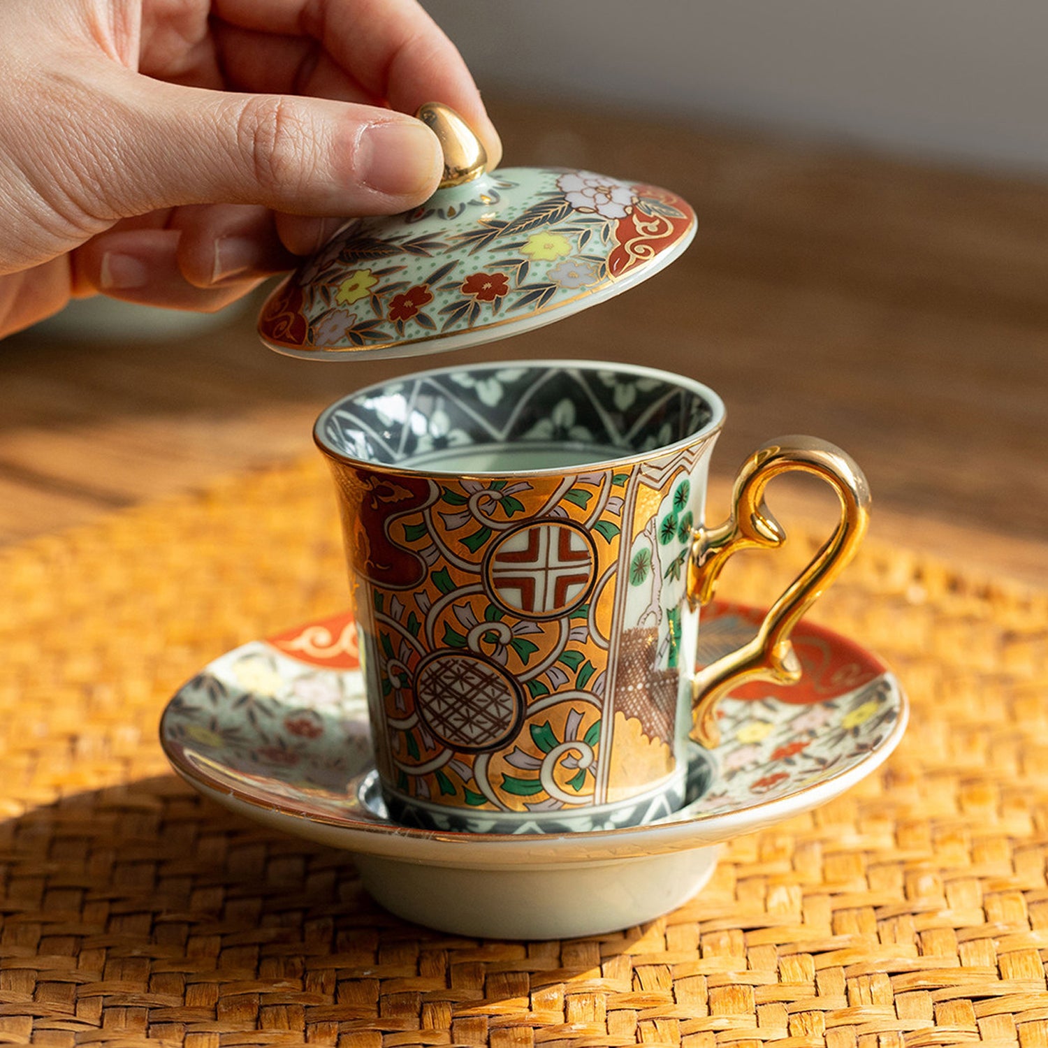 Hand-Painted Ceramic Gaiwan Tea Brewing Vessel