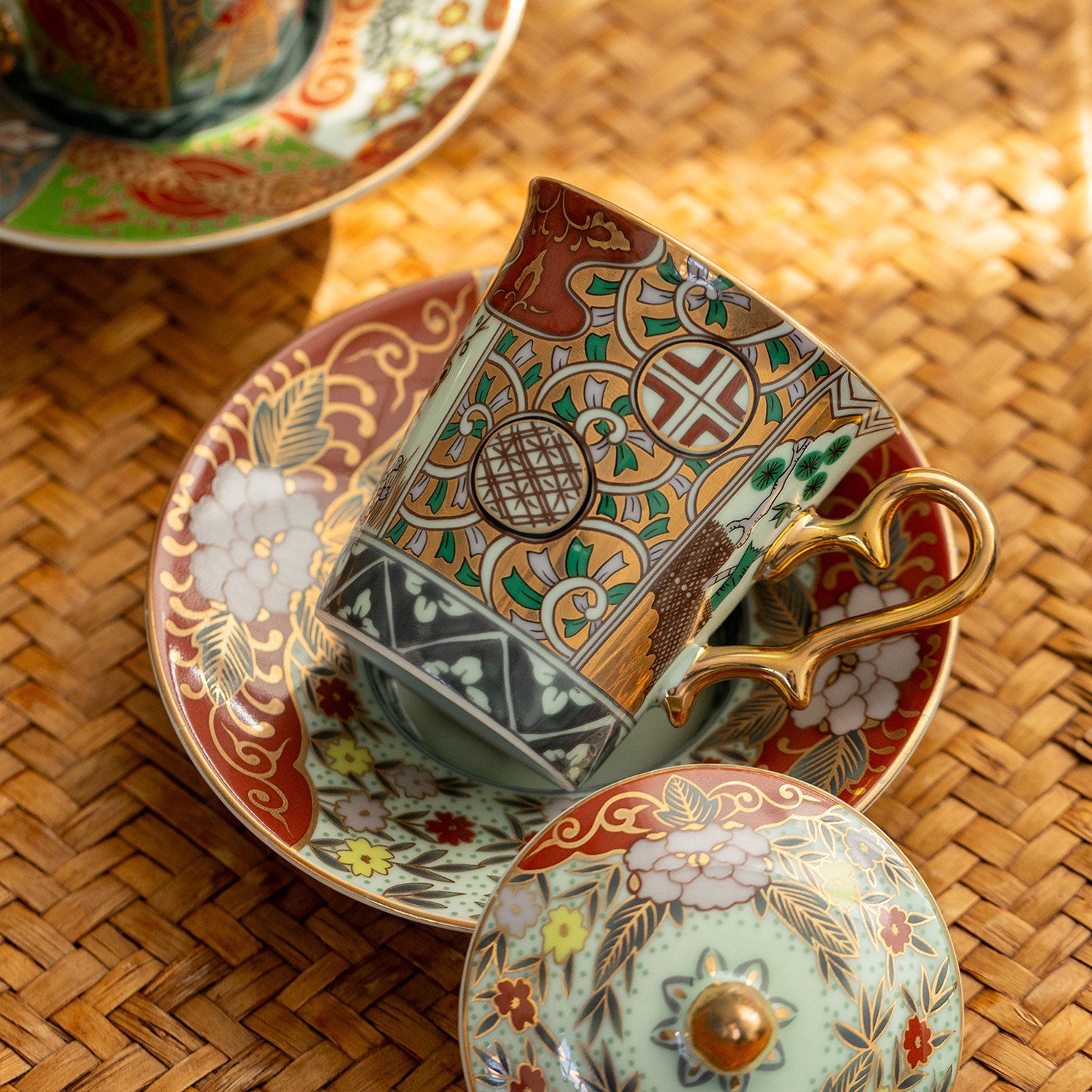Hand-Painted Ceramic Gaiwan Tea Brewing Vessel