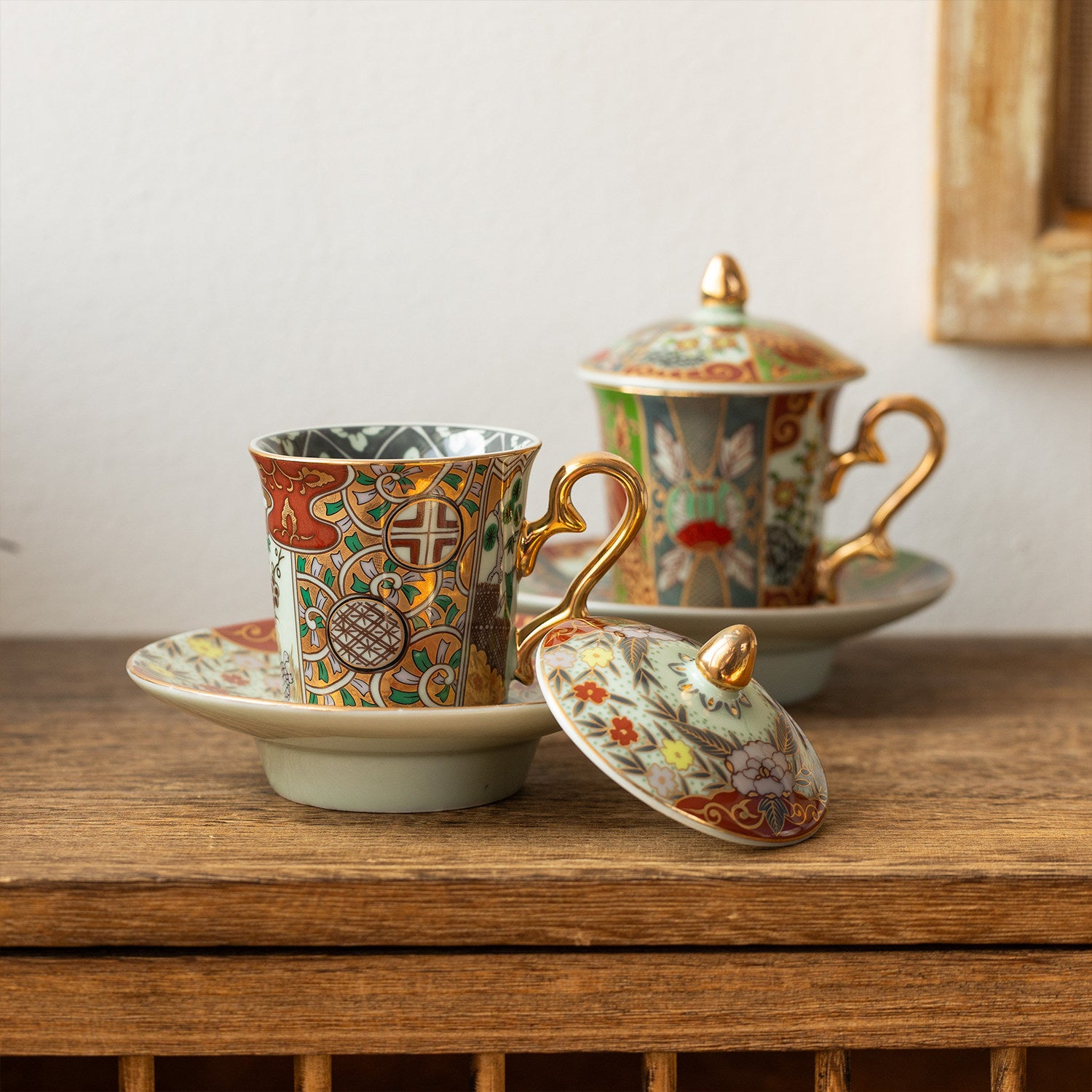 Hand-Painted Ceramic Gaiwan Tea Brewing Vessel