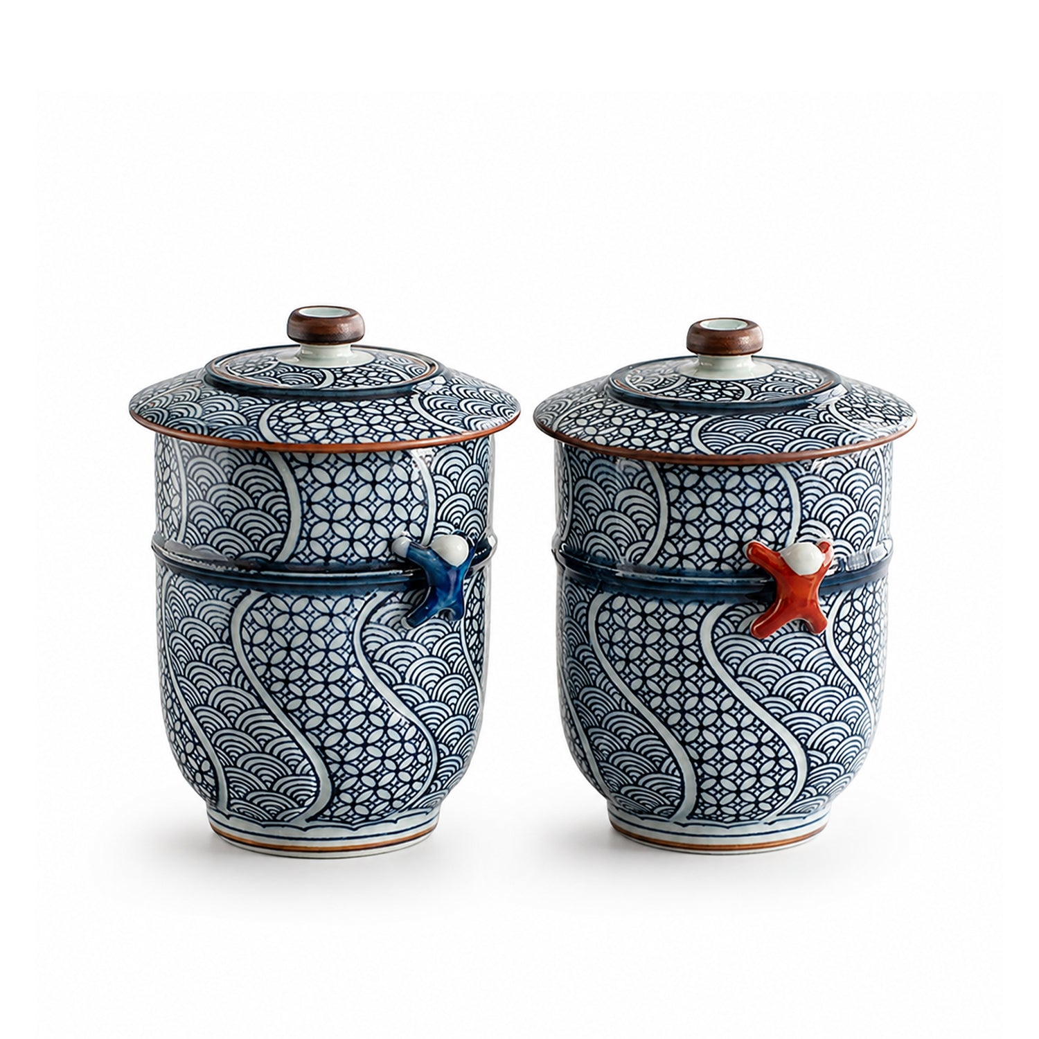 Japanese Arita-Yaki Lidded Porcelain Tea Cup
