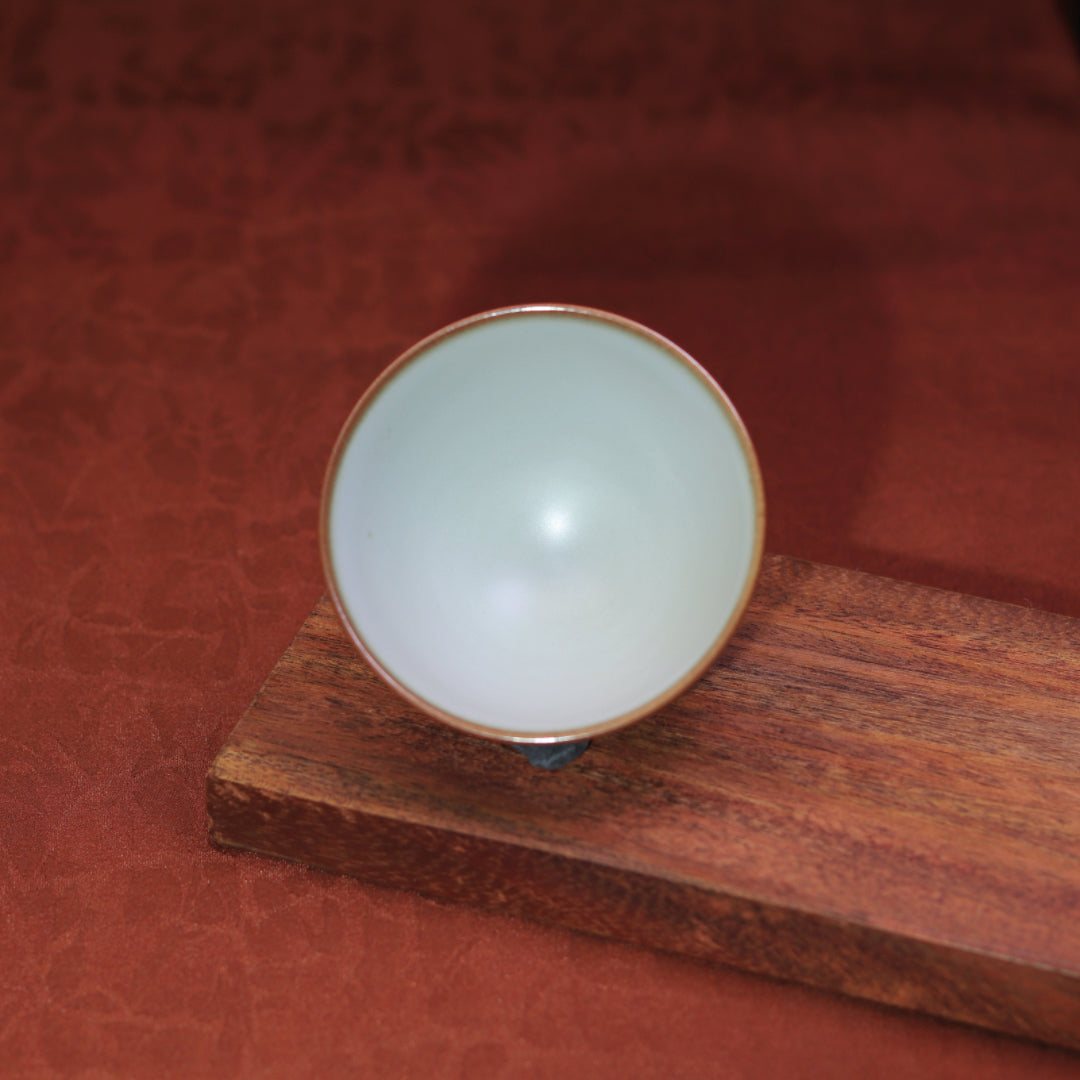 Four Seasons Collection – Winter Zun Cup in Moon White (Harmony)