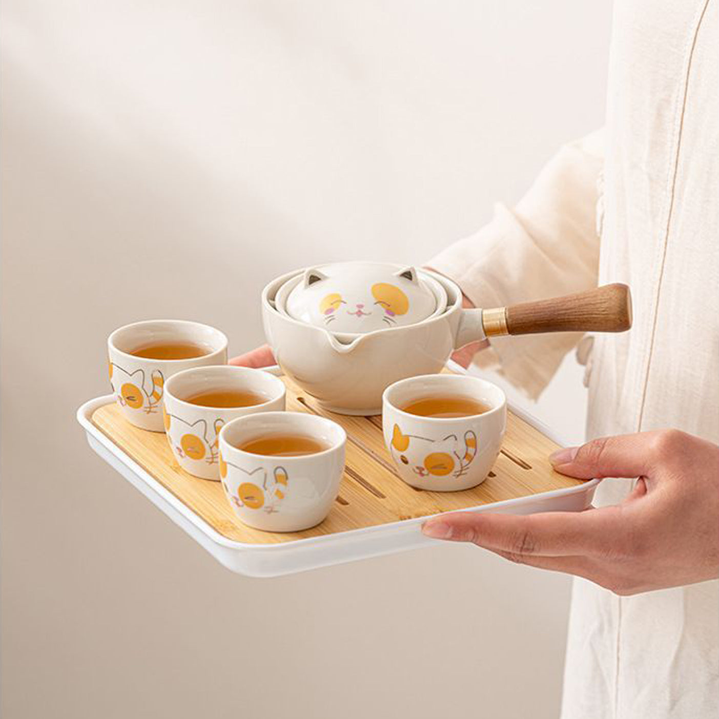 Maneki Neko Lucky Cat Rotating Gongfu Tea Set